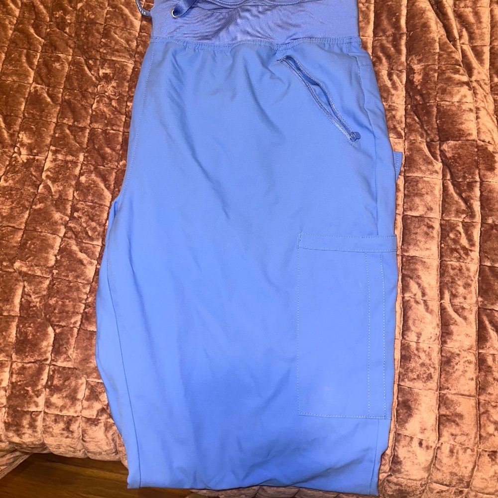 Scrub Set (2-Piece, Size 2X) - Picture 10 of 11